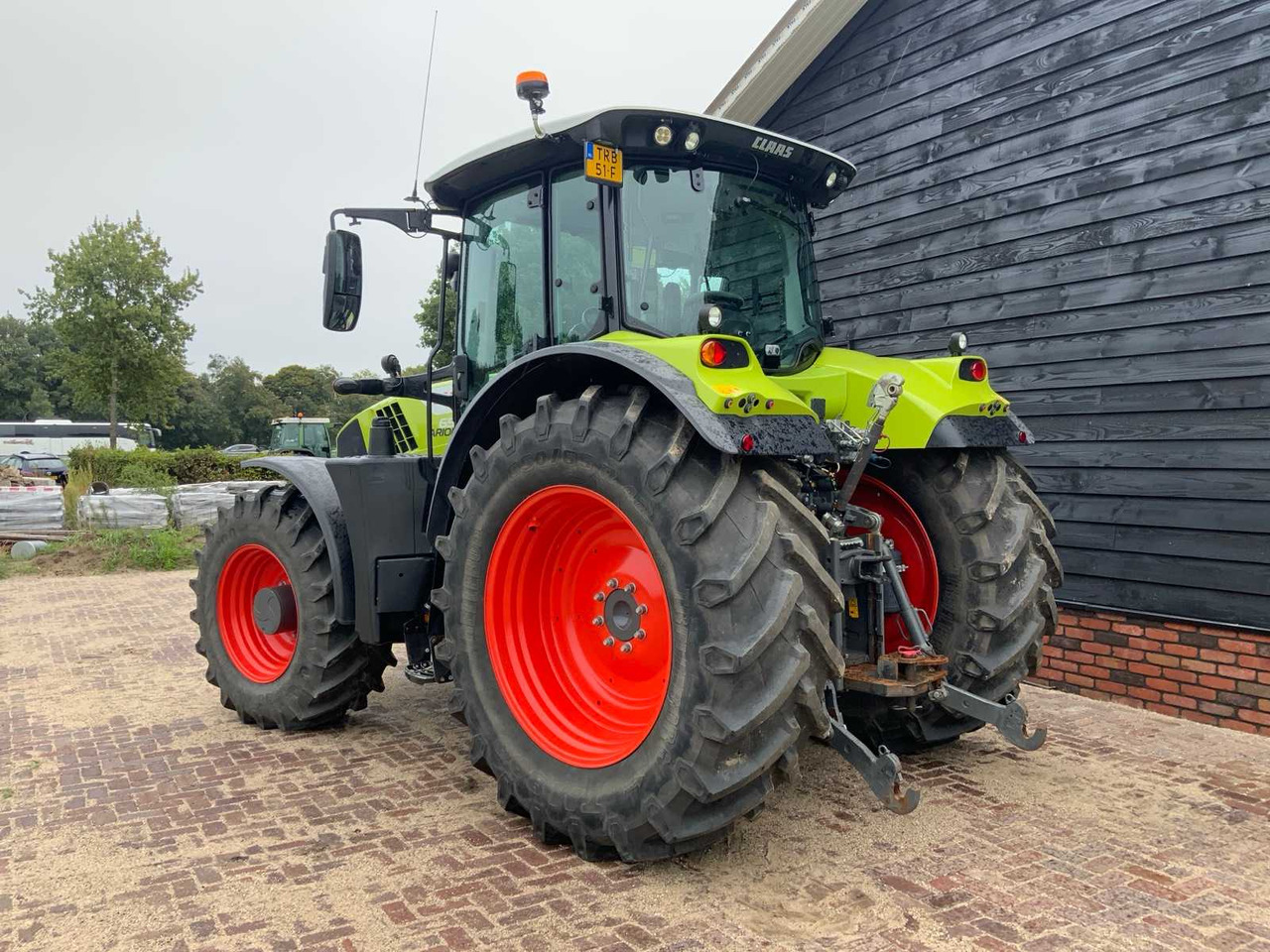 Claas Arion 650 - Traktor: obrázok 5 Claas Arion 650 - Traktor: obrázok 5
