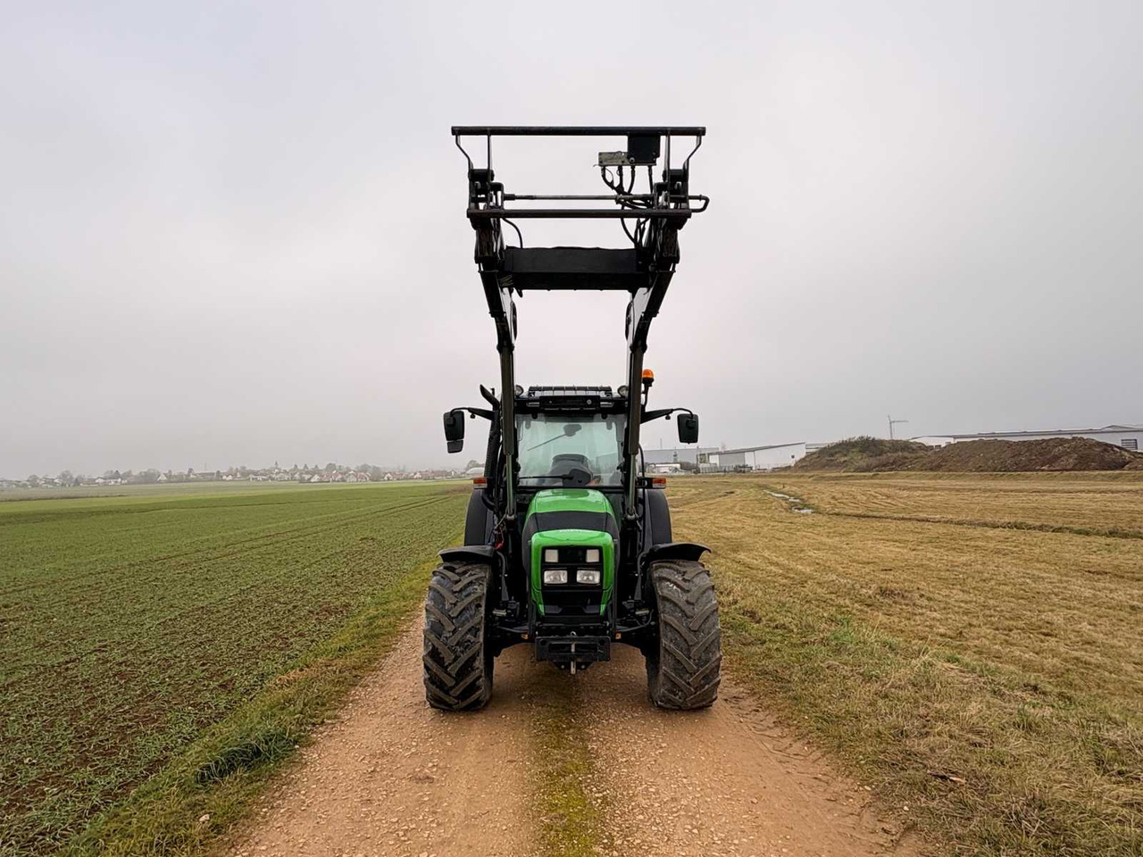 DEUTZ FAHR 5090.4 D GS - COMPACT ALL-WHEEL DRIVE TRACTOR WITH UNDERBODY PROTECTION (2018) - Traktor: obrázok 2 DEUTZ FAHR 5090.4 D GS - COMPACT ALL-WHEEL DRIVE TRACTOR WITH UNDERBODY PROTECTION (2018) - Traktor: obrázok 2