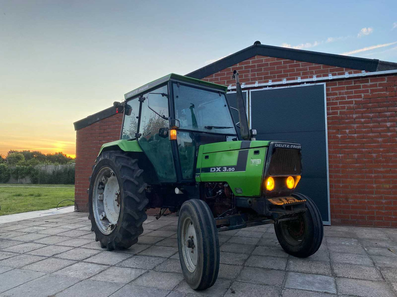 Deutz-Fahr DX3.50 - Traktor: obrázok 2 Deutz-Fahr DX3.50 - Traktor: obrázok 2