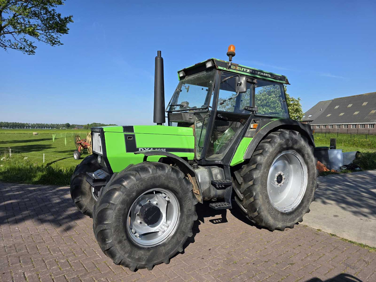 Deutz-fahr DX 4.20SE - Traktor: obrázok 1 Deutz-fahr DX 4.20SE - Traktor: obrázok 1