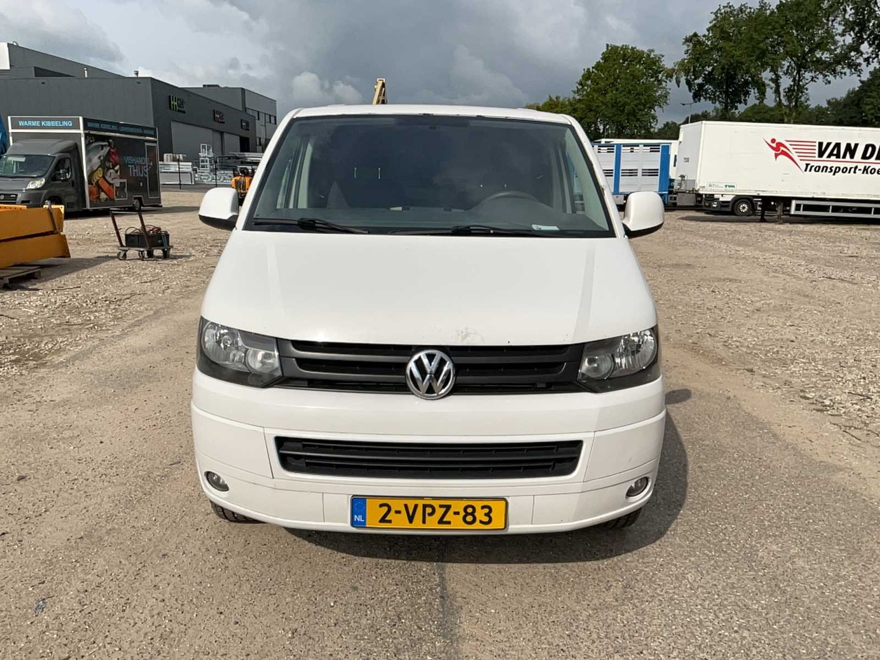2011 VOLKSWAGEN TRANSPORTER 2.0TDI L1H1 COMMERCIAL VEHICLE - Dodávka: obrázok 2 2011 VOLKSWAGEN TRANSPORTER 2.0TDI L1H1 COMMERCIAL VEHICLE - Dodávka: obrázok 2