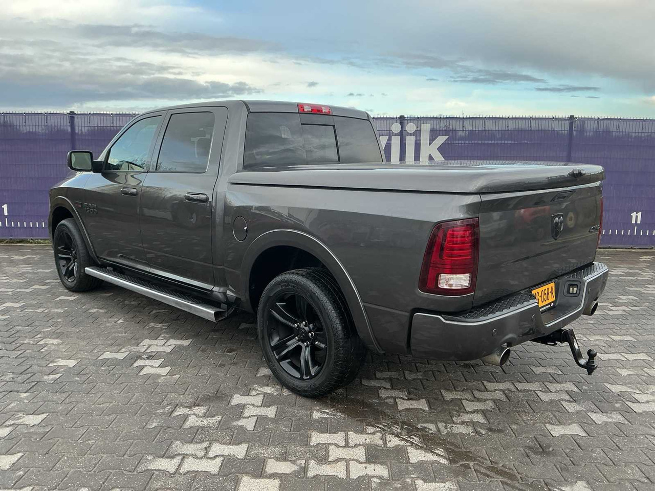 2013 - DODGE - RAM 1500 - 5.7 V8 4X4 QC 6'4 - COMMERCIAL VEHICLE - Dodávka: obrázok 3 2013 - DODGE - RAM 1500 - 5.7 V8 4X4 QC 6'4 - COMMERCIAL VEHICLE - Dodávka: obrázok 3