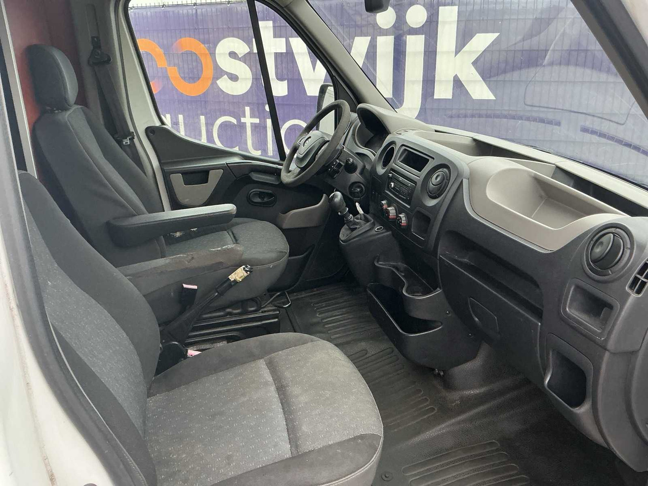 2013 - OPEL - MOVANO - 2.3 CDTI L3H3 - COMMERCIAL VEHICLE - Dodávka: obrázok 5 2013 - OPEL - MOVANO - 2.3 CDTI L3H3 - COMMERCIAL VEHICLE - Dodávka: obrázok 5