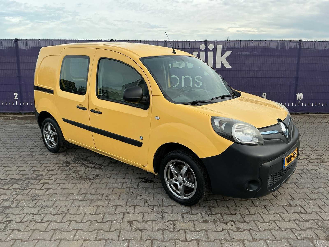 2013 - RENAULT - KANGOO EXPRESS - Z.E. - COMMERCIAL VEHICLE - Dodávka: obrázok 2 2013 - RENAULT - KANGOO EXPRESS - Z.E. - COMMERCIAL VEHICLE - Dodávka: obrázok 2