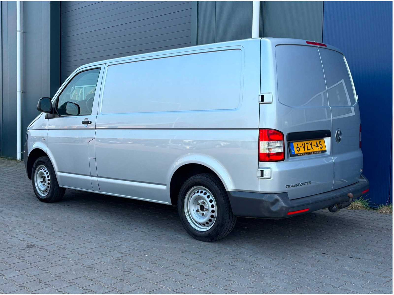 2013 VOLKSWAGEN TRANSPORTER COMMERCIAL VEHICLE - Dodávka: obrázok 3 2013 VOLKSWAGEN TRANSPORTER COMMERCIAL VEHICLE - Dodávka: obrázok 3