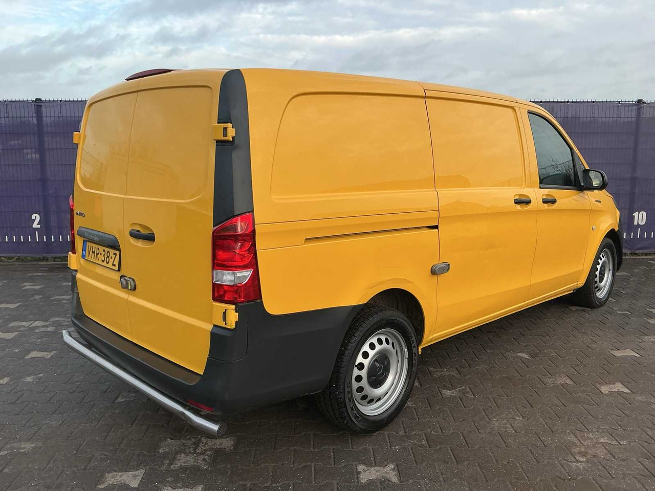 2020 - MERCEDES-BENZ - EVITO - EVITO LONG 41KWH - COMMERCIAL VEHICLE - Dodávka: obrázok 4 2020 - MERCEDES-BENZ - EVITO - EVITO LONG 41KWH - COMMERCIAL VEHICLE - Dodávka: obrázok 4