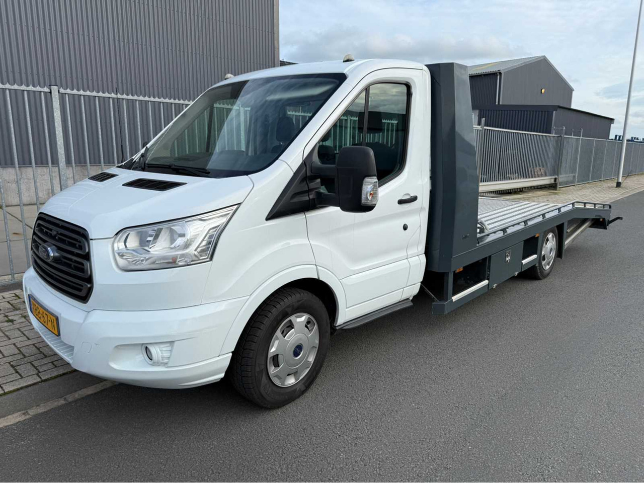 FORD - TRANSIT - TIJHOF CAR TRANSPORTER - COMMERCIAL VEHICLE - 2016 - Dodávka: obrázok 2 FORD - TRANSIT - TIJHOF CAR TRANSPORTER - COMMERCIAL VEHICLE - 2016 - Dodávka: obrázok 2