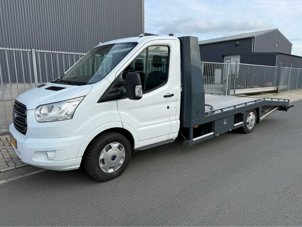 FORD - TRANSIT - TIJHOF CAR TRANSPORTER - COMMERCIAL VEHICLE - 2016 - Dodávka: obrázok 1 FORD - TRANSIT - TIJHOF CAR TRANSPORTER - COMMERCIAL VEHICLE - 2016 - Dodávka: obrázok 1