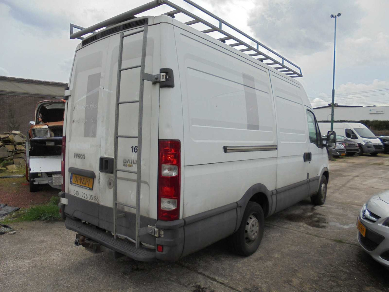 IVECO - 29 L 12V 330 H2 - 02-VZJ-1 - Dodávka: obrázok 3 IVECO - 29 L 12V 330 H2 - 02-VZJ-1 - Dodávka: obrázok 3