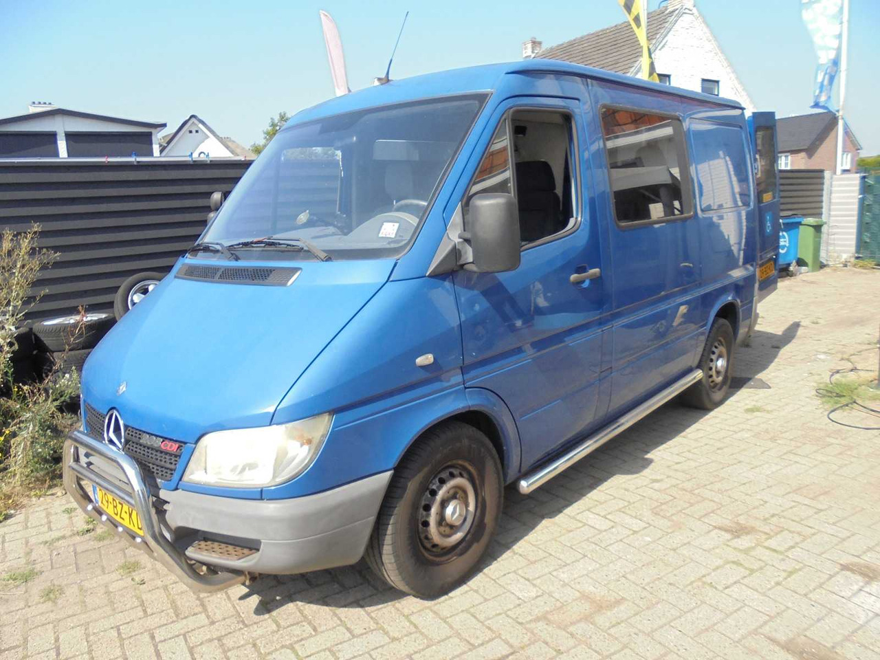 MERCEDES-BENZ - SPRINTER - 208 CDI 2.2 300 HDRR - WHEELCHAIR BUS - 29-BZ-KD - Dodávka: obrázok 1 MERCEDES-BENZ - SPRINTER - 208 CDI 2.2 300 HDRR - WHEELCHAIR BUS - 29-BZ-KD - Dodávka: obrázok 1