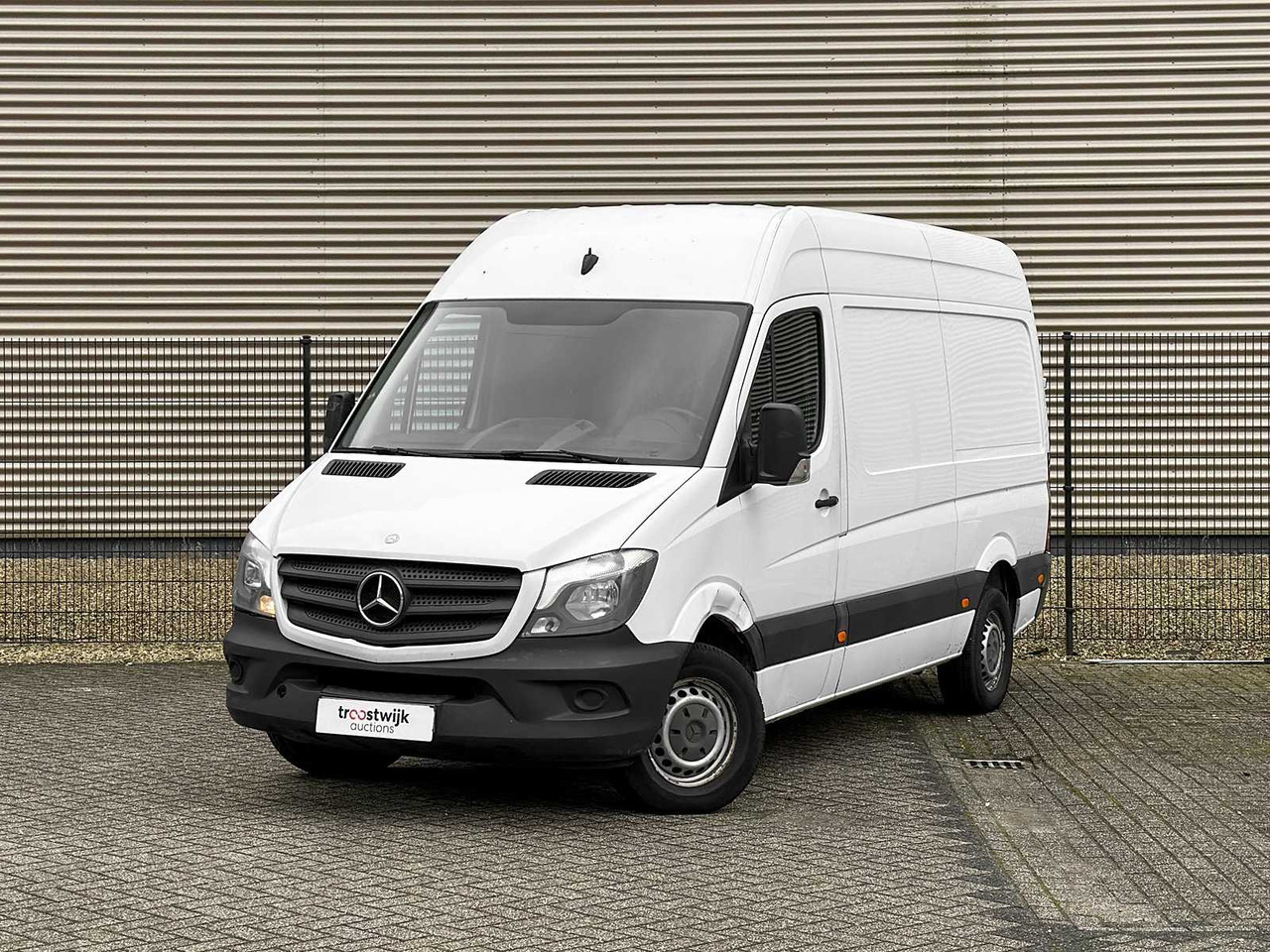 MERCEDES-BENZ SPRINTER 213 2.2 CDI 366 FUNCTIONAL HD 129HP 2013, V-006-PG COMMERCIAL VEHICLE - Dodávka: obrázok 2 MERCEDES-BENZ SPRINTER 213 2.2 CDI 366 FUNCTIONAL HD 129HP 2013, V-006-PG COMMERCIAL VEHICLE - Dodávka: obrázok 2