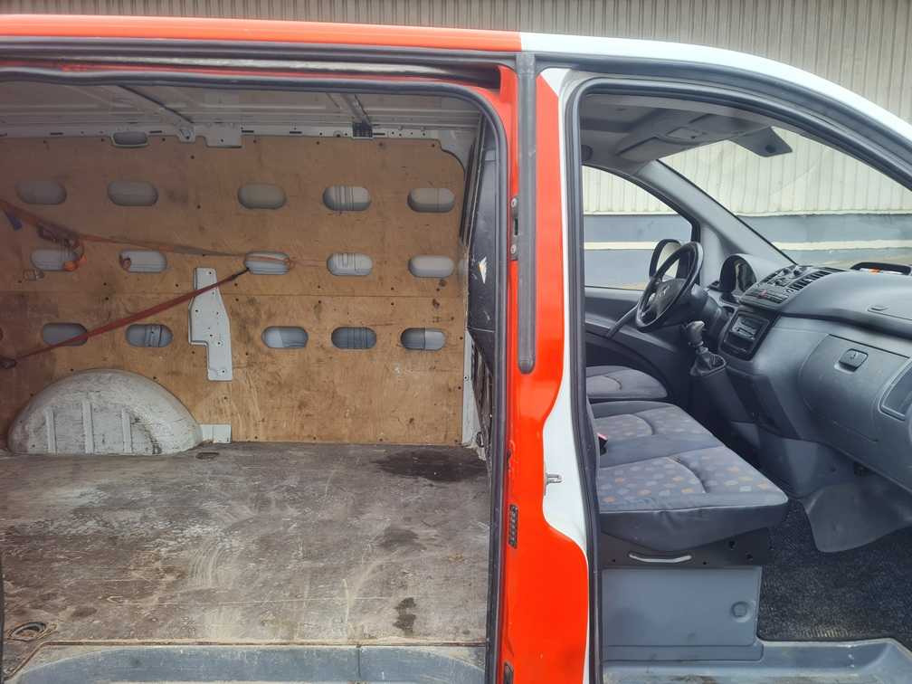 MERCEDES-BENZ - VITO - 109 CDI 320 L. AMIGO - 82-BX-JX - Dodávka: obrázok 5 MERCEDES-BENZ - VITO - 109 CDI 320 L. AMIGO - 82-BX-JX - Dodávka: obrázok 5