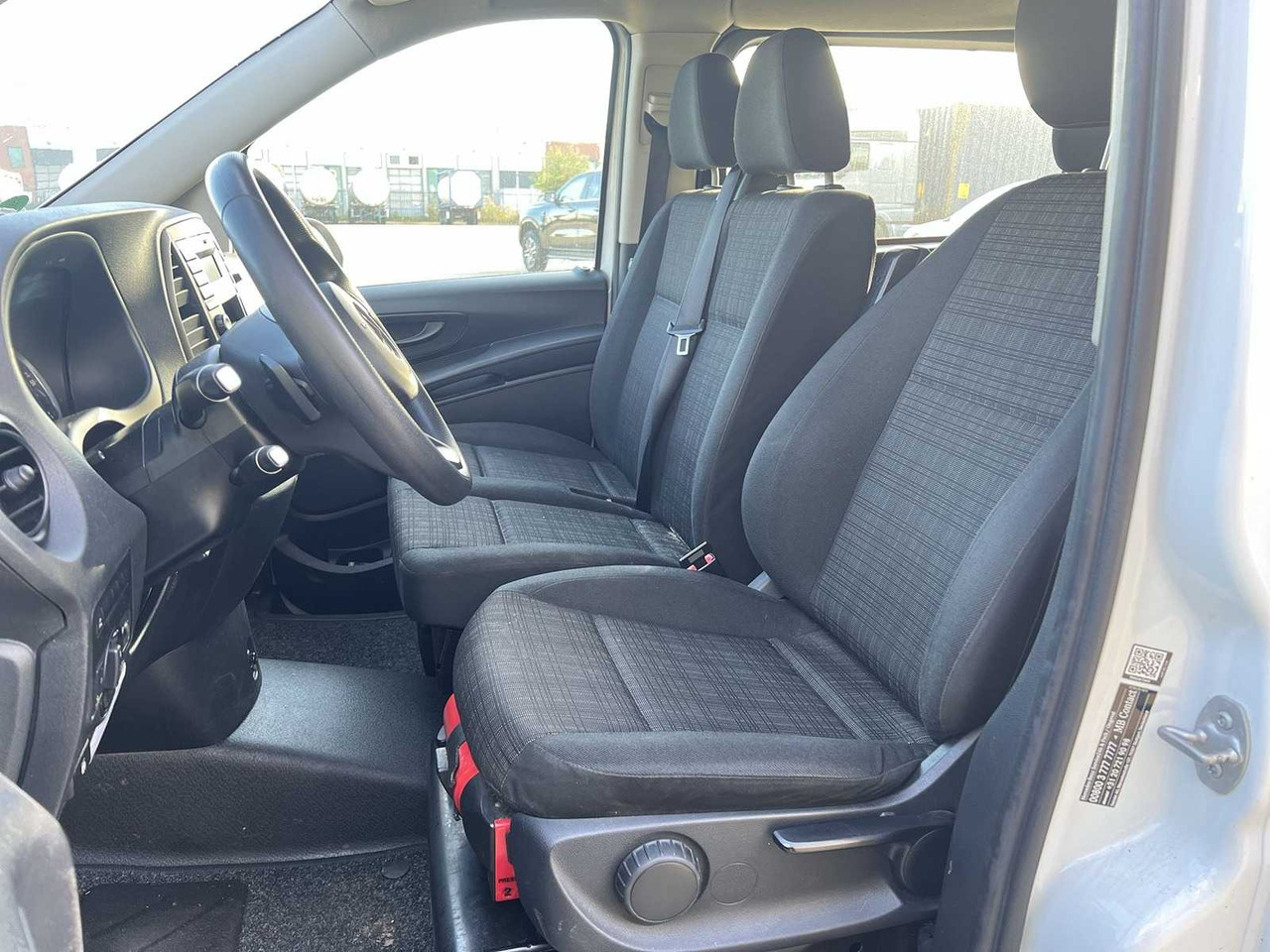 MERCEDES-BENZ VITO 114 CDI LONG DC | V-478-RP - Dodávka: obrázok 4 MERCEDES-BENZ VITO 114 CDI LONG DC | V-478-RP - Dodávka: obrázok 4