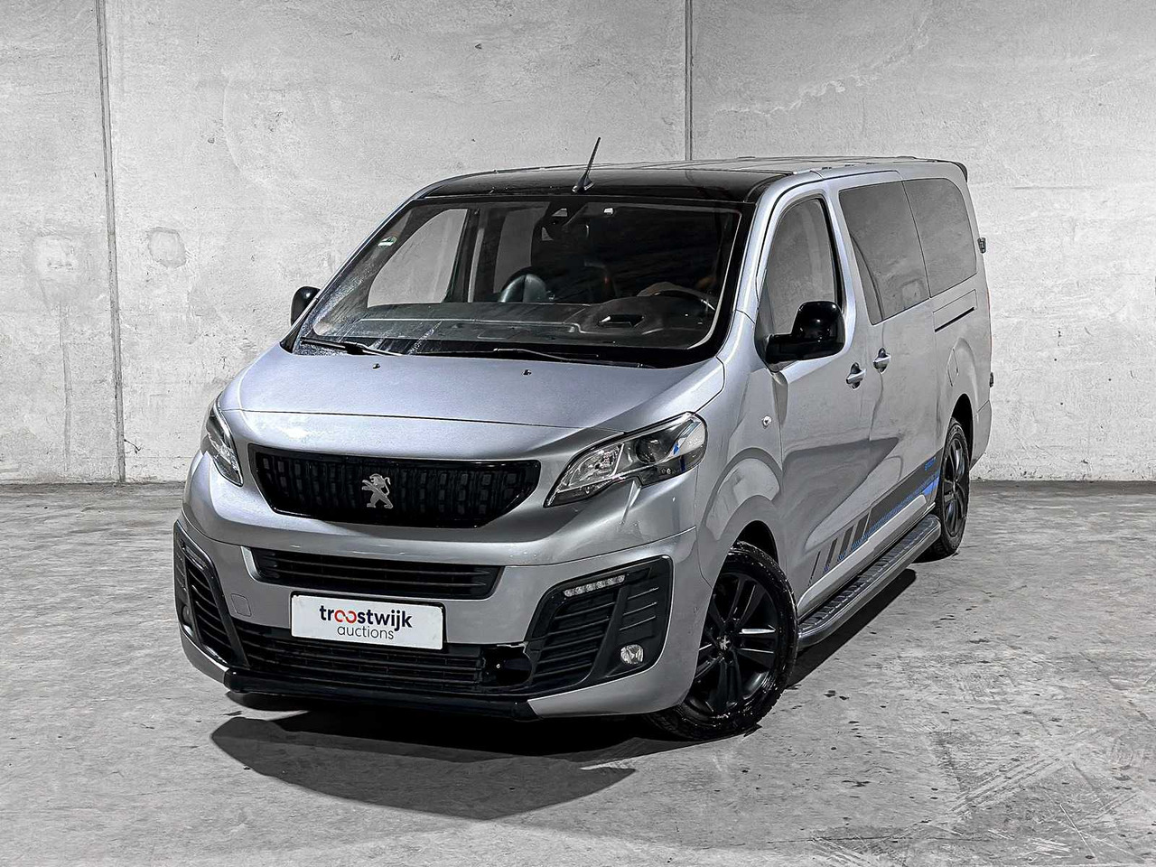 PEUGEOT EXPERT 2.0 BLUEHDI 180 LONG SPORT DC NR 140 178HP 2020, VHL-45-G COMMERCIAL VEHICLE - Dodávka: obrázok 3 PEUGEOT EXPERT 2.0 BLUEHDI 180 LONG SPORT DC NR 140 178HP 2020, VHL-45-G COMMERCIAL VEHICLE - Dodávka: obrázok 3