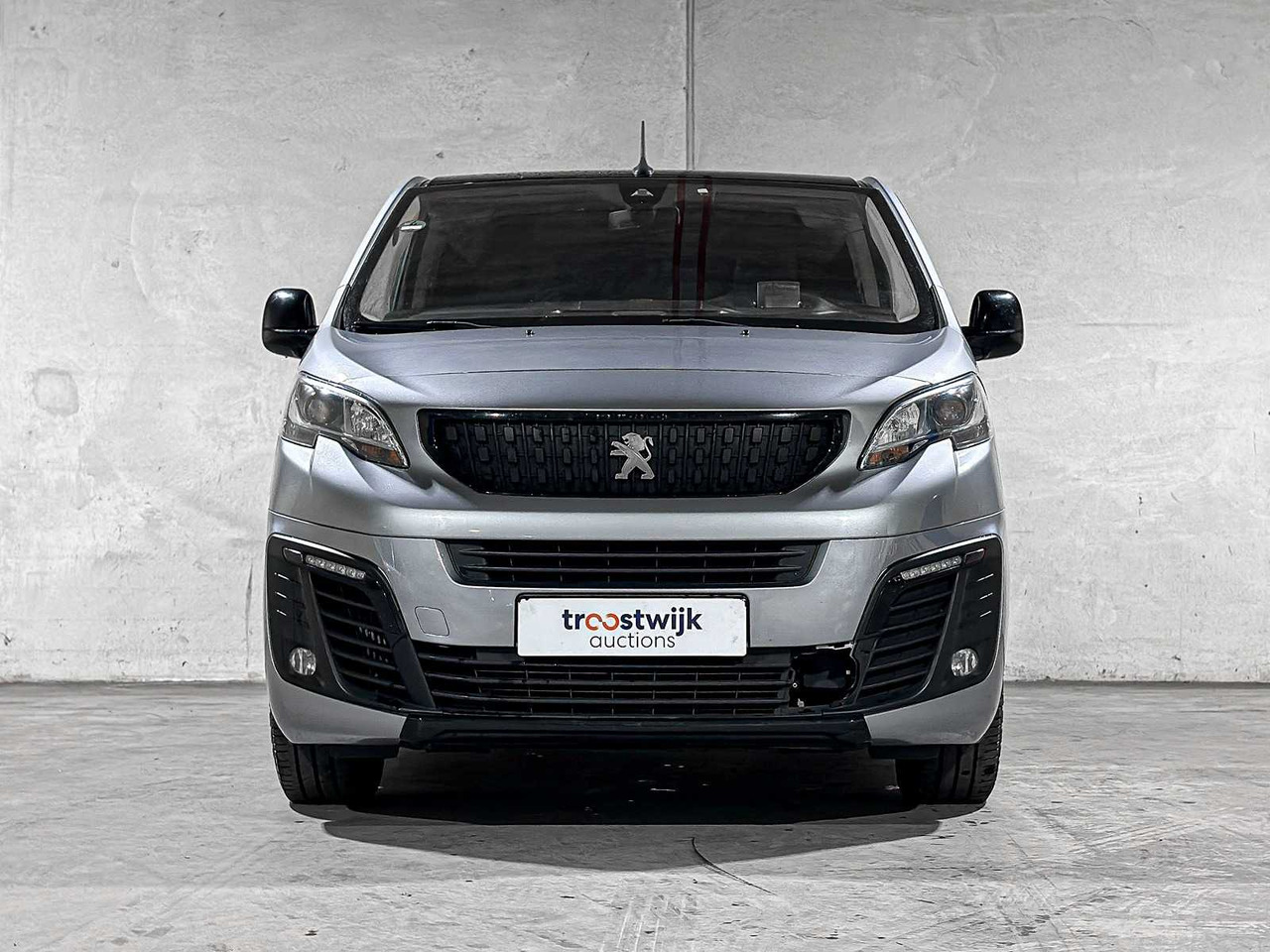 PEUGEOT EXPERT 2.0 BLUEHDI 180 LONG SPORT DC NR 140 178HP 2020, VHL-45-G COMMERCIAL VEHICLE - Dodávka: obrázok 5 PEUGEOT EXPERT 2.0 BLUEHDI 180 LONG SPORT DC NR 140 178HP 2020, VHL-45-G COMMERCIAL VEHICLE - Dodávka: obrázok 5