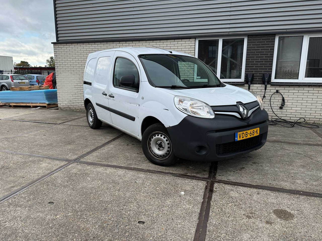 RENAULT - KANGOO - 1.5 DCI 75 COMFORT - COMMERCIAL VEHICLE - Dodávka: obrázok 2 RENAULT - KANGOO - 1.5 DCI 75 COMFORT - COMMERCIAL VEHICLE - Dodávka: obrázok 2