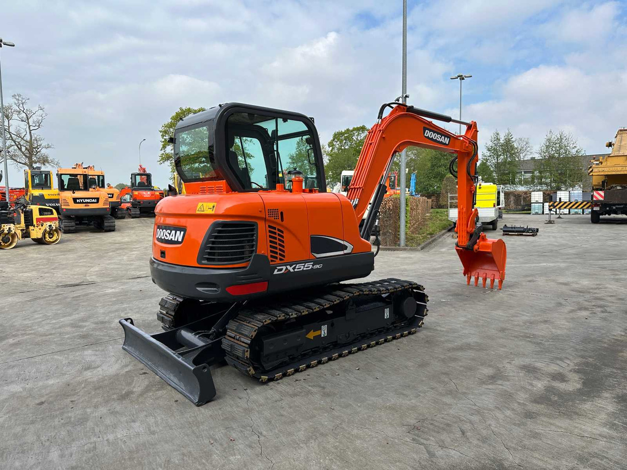 Doosan DX55-9C - Pásové rýpadlo: obrázok 4 Doosan DX55-9C - Pásové rýpadlo: obrázok 4