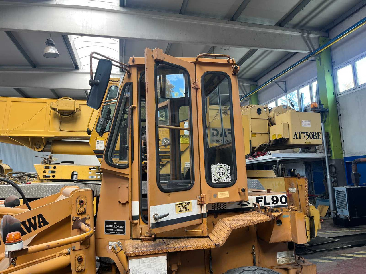 FURUKAWA FL90 WHEEL LOADER - Kolesový nakladač: obrázok 5 FURUKAWA FL90 WHEEL LOADER - Kolesový nakladač: obrázok 5