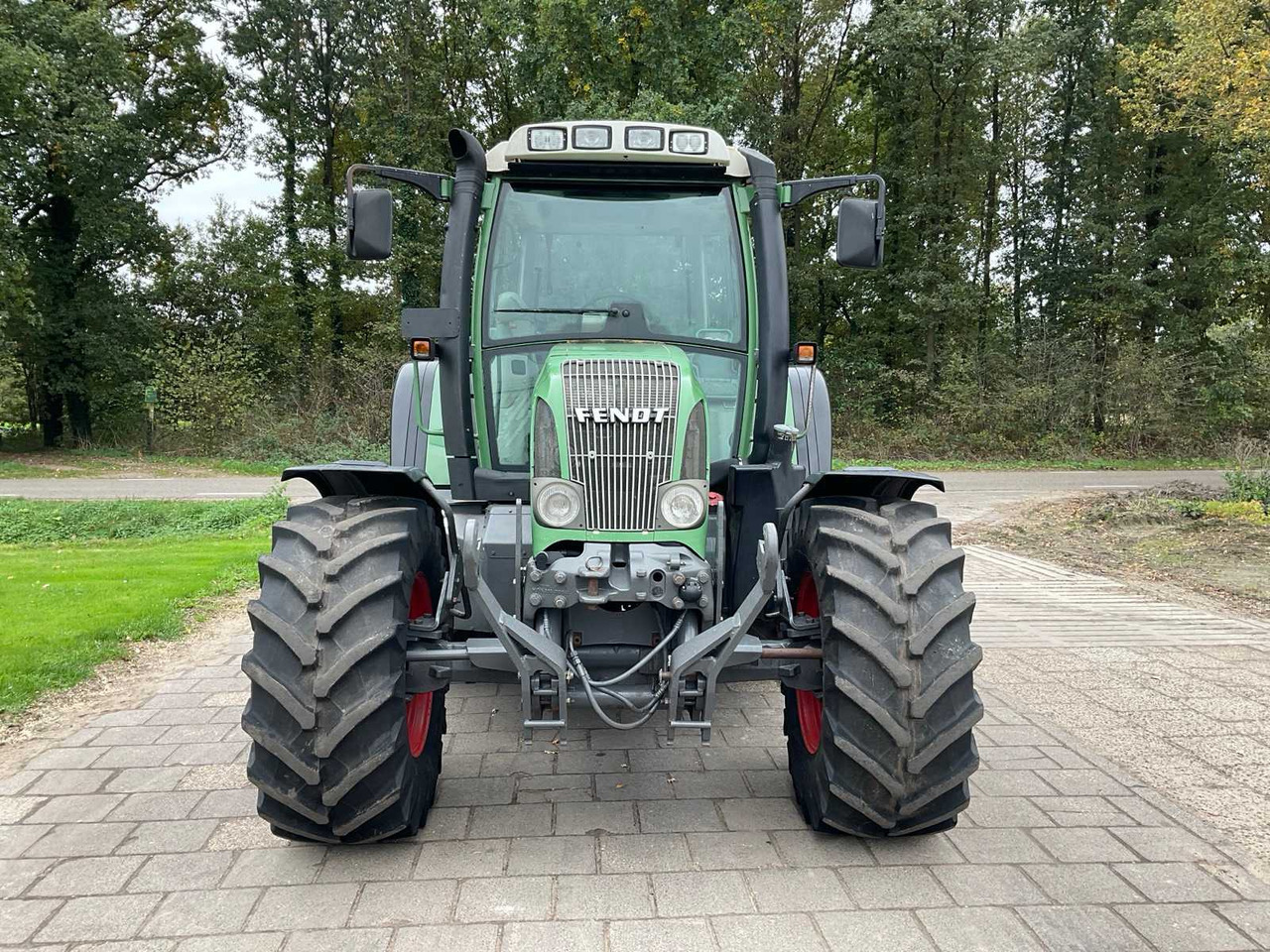 Fendt Farmer 410 Vario - Traktor: obrázok 2 Fendt Farmer 410 Vario - Traktor: obrázok 2