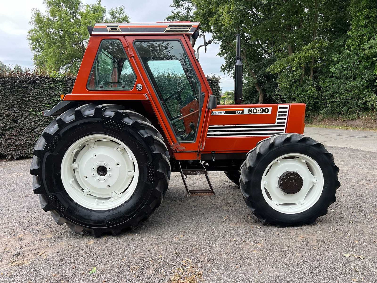 Fiat 80-90DT - Traktor: obrázok 5 Fiat 80-90DT - Traktor: obrázok 5