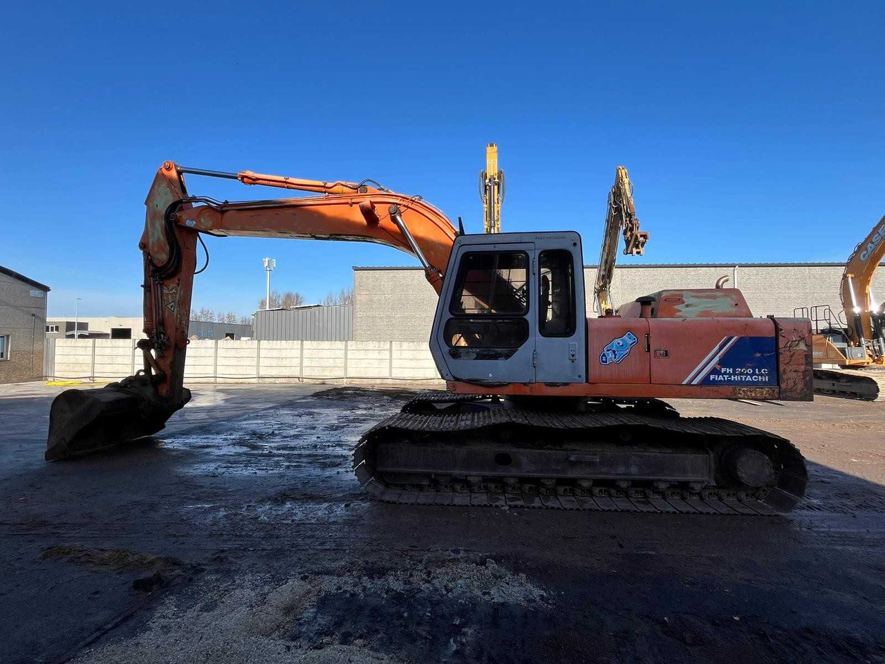 Fiat Hitachi FH 200 LC - Pásové rýpadlo: obrázok 1 Fiat Hitachi FH 200 LC - Pásové rýpadlo: obrázok 1