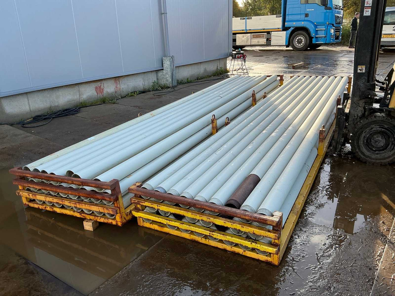 Filling tube/chute (50x) - Stroj na obrábanie pôdy: obrázok 1 Filling tube/chute (50x) - Stroj na obrábanie pôdy: obrázok 1