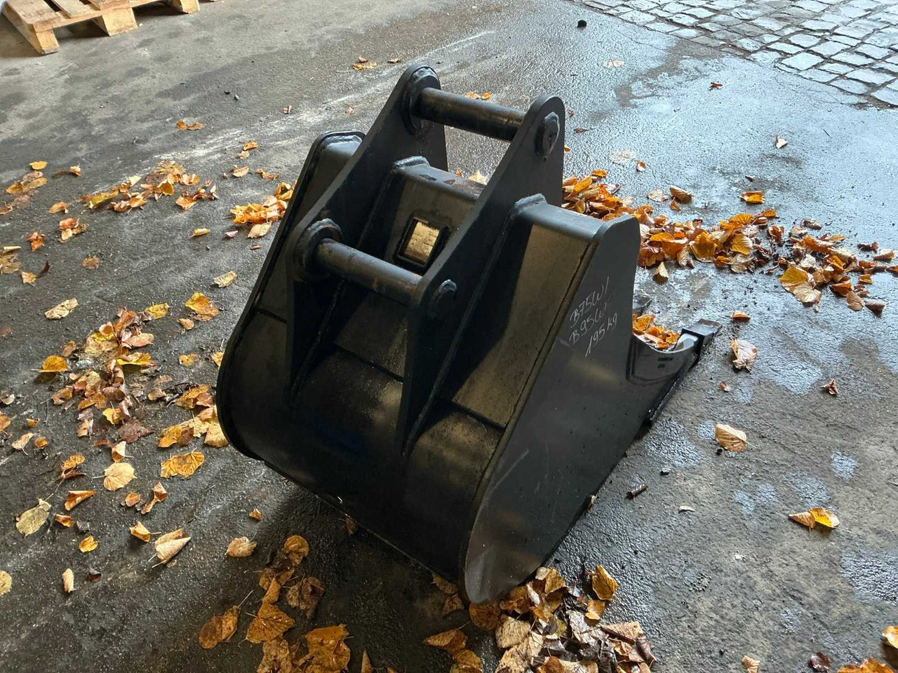 GEITH - 2021 - BUCKET FOR YANMAR B75W B95W - Kolesový nakladač: obrázok 3 GEITH - 2021 - BUCKET FOR YANMAR B75W B95W - Kolesový nakladač: obrázok 3