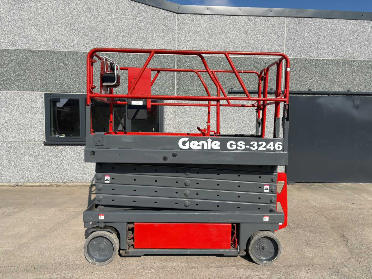Genie GS-3246 - Pracovná plošina: obrázok 2 Genie GS-3246 - Pracovná plošina: obrázok 2
