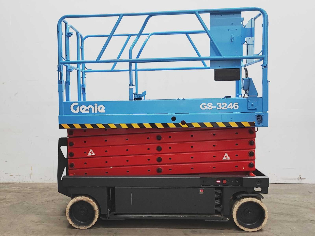 Genie GS-3246 - Pracovná plošina: obrázok 1 Genie GS-3246 - Pracovná plošina: obrázok 1