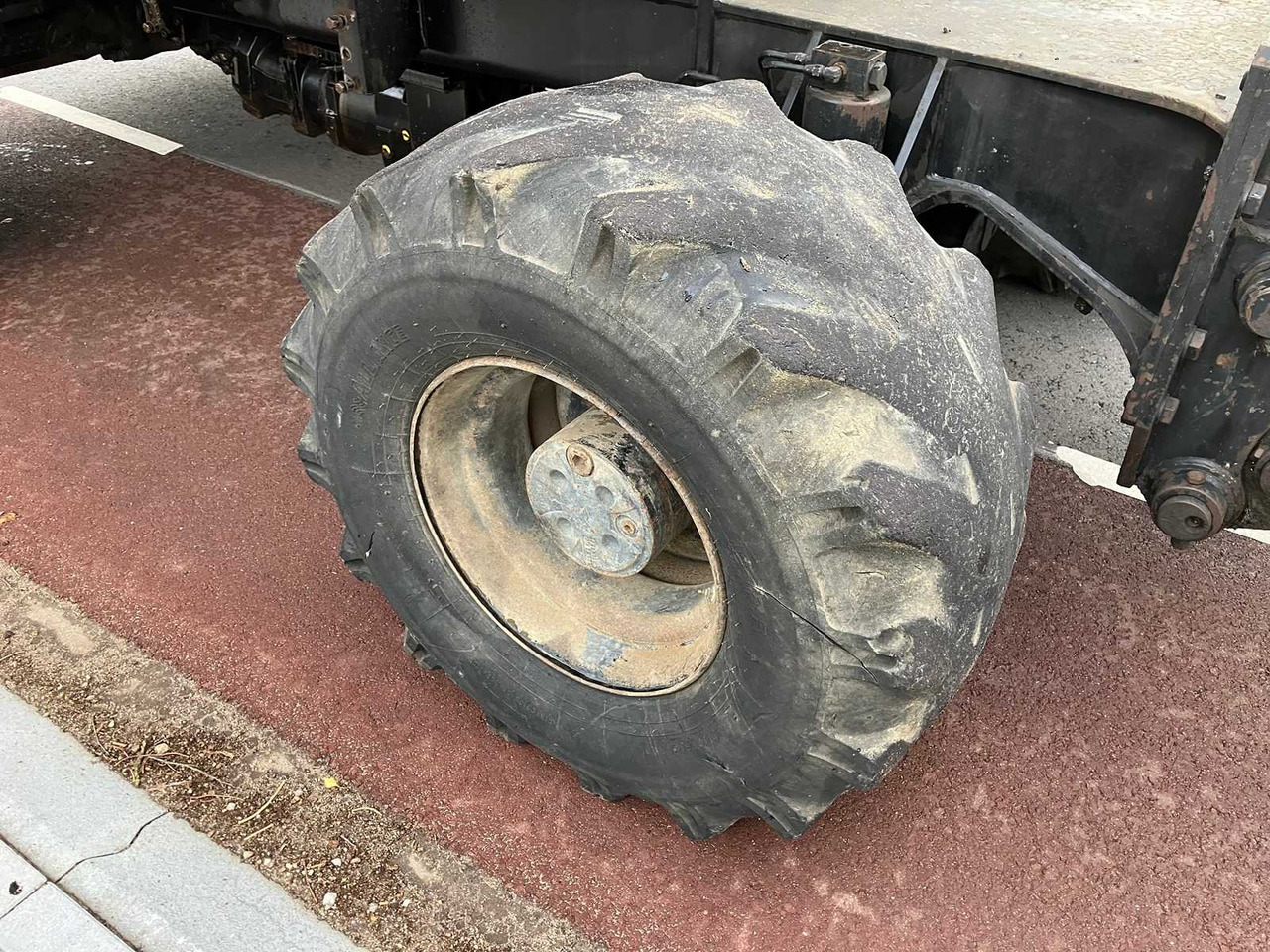 Kolesové rýpadlo HITACHI - 2008 - ZX130W - WHEELED EXCAVATOR: obrázok 12 Kolesové rýpadlo HITACHI - 2008 - ZX130W - WHEELED EXCAVATOR: obrázok 12