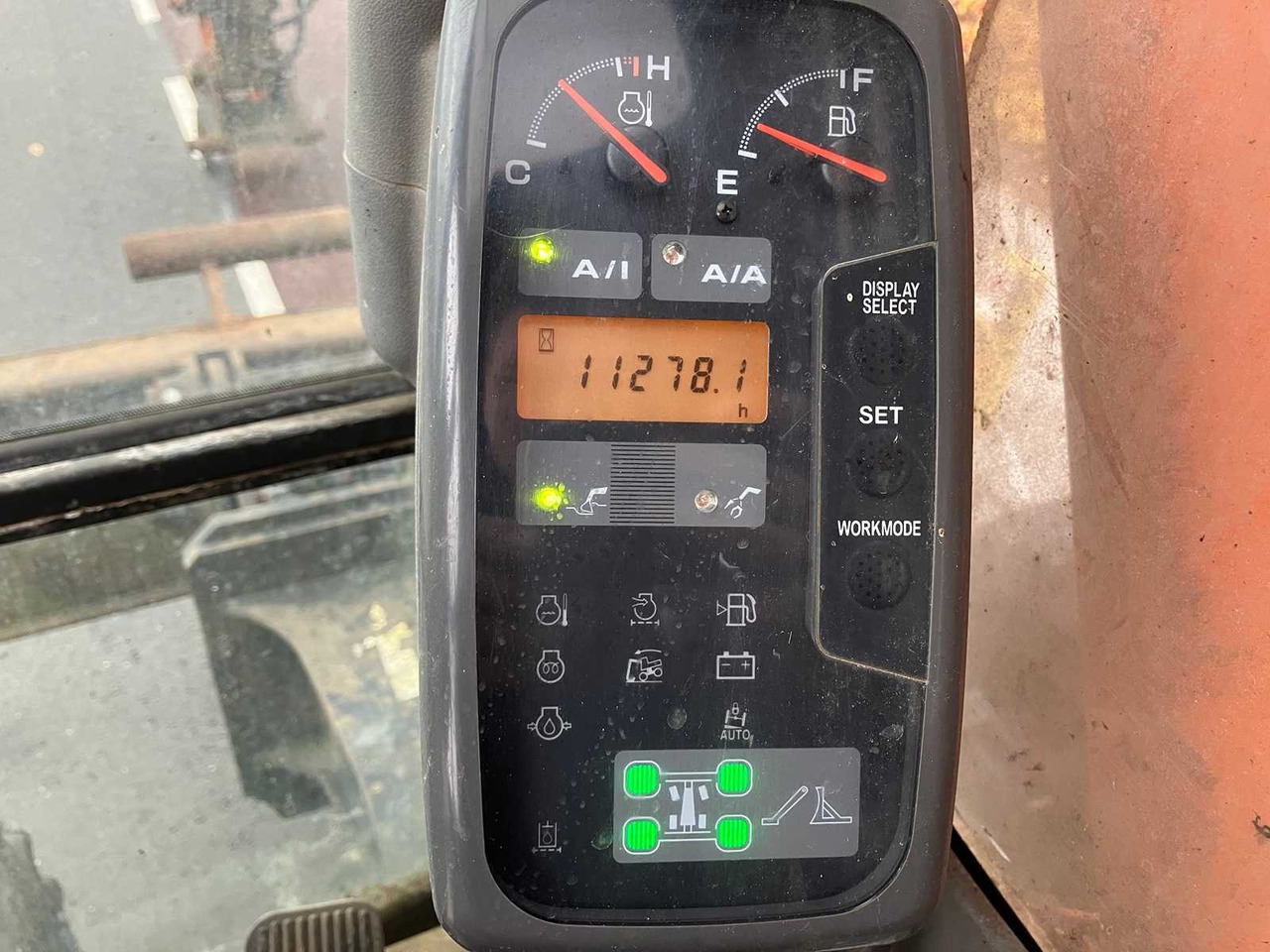 Kolesové rýpadlo HITACHI - 2008 - ZX130W - WHEELED EXCAVATOR: obrázok 19 Kolesové rýpadlo HITACHI - 2008 - ZX130W - WHEELED EXCAVATOR: obrázok 19