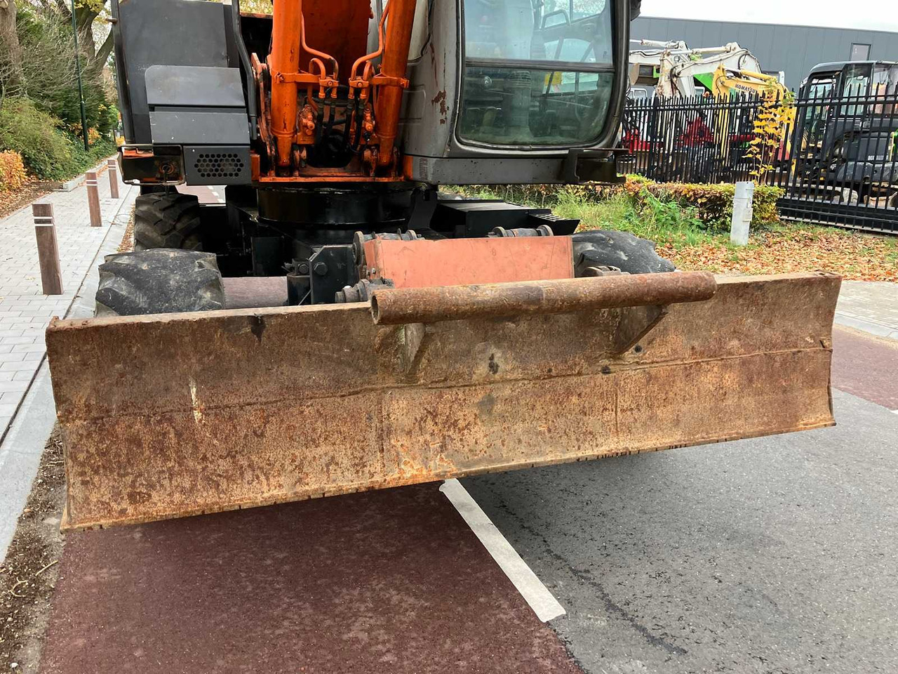 Kolesové rýpadlo HITACHI - 2008 - ZX130W - WHEELED EXCAVATOR: obrázok 10 Kolesové rýpadlo HITACHI - 2008 - ZX130W - WHEELED EXCAVATOR: obrázok 10