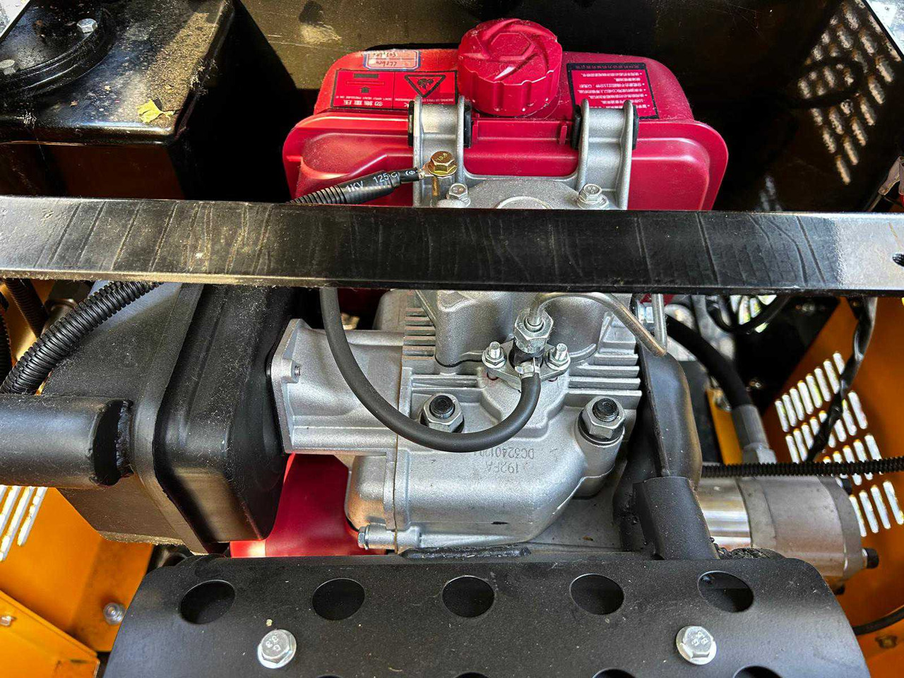 Mini rýpadlo HT10 MINI EXCAVATOR 2025: obrázok 23 Mini rýpadlo HT10 MINI EXCAVATOR 2025: obrázok 23