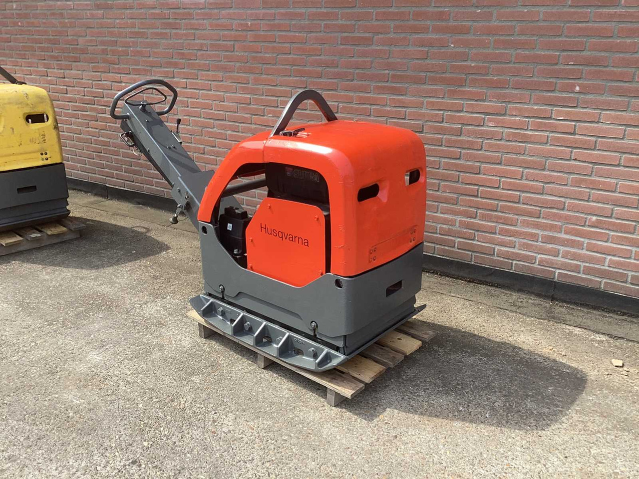 HUSQVARNA LG504 - Vibračná doska: obrázok 4 HUSQVARNA LG504 - Vibračná doska: obrázok 4