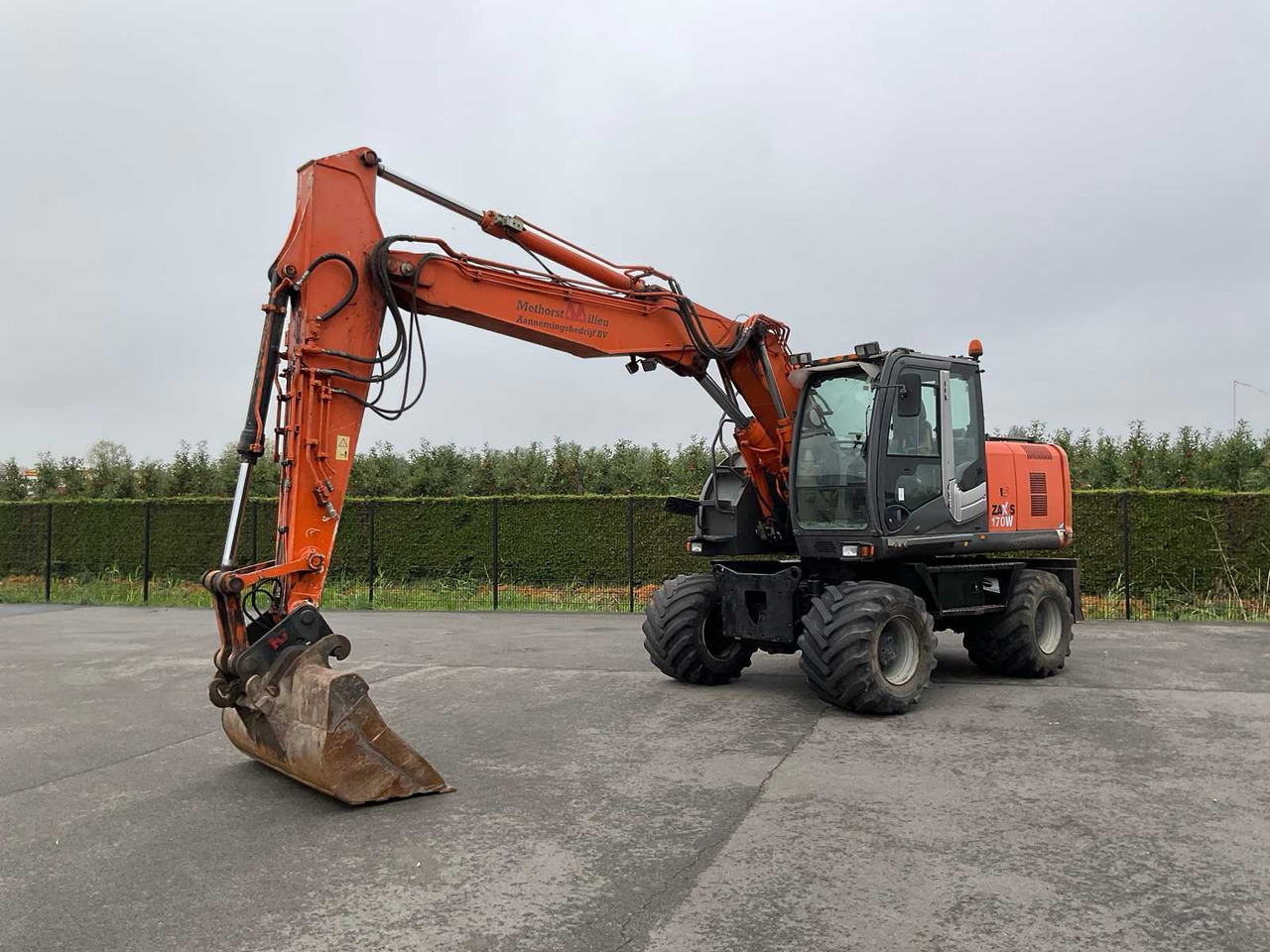 Hitachi ZX-170W-3 - Kolesové rýpadlo: obrázok 2 Hitachi ZX-170W-3 - Kolesové rýpadlo: obrázok 2