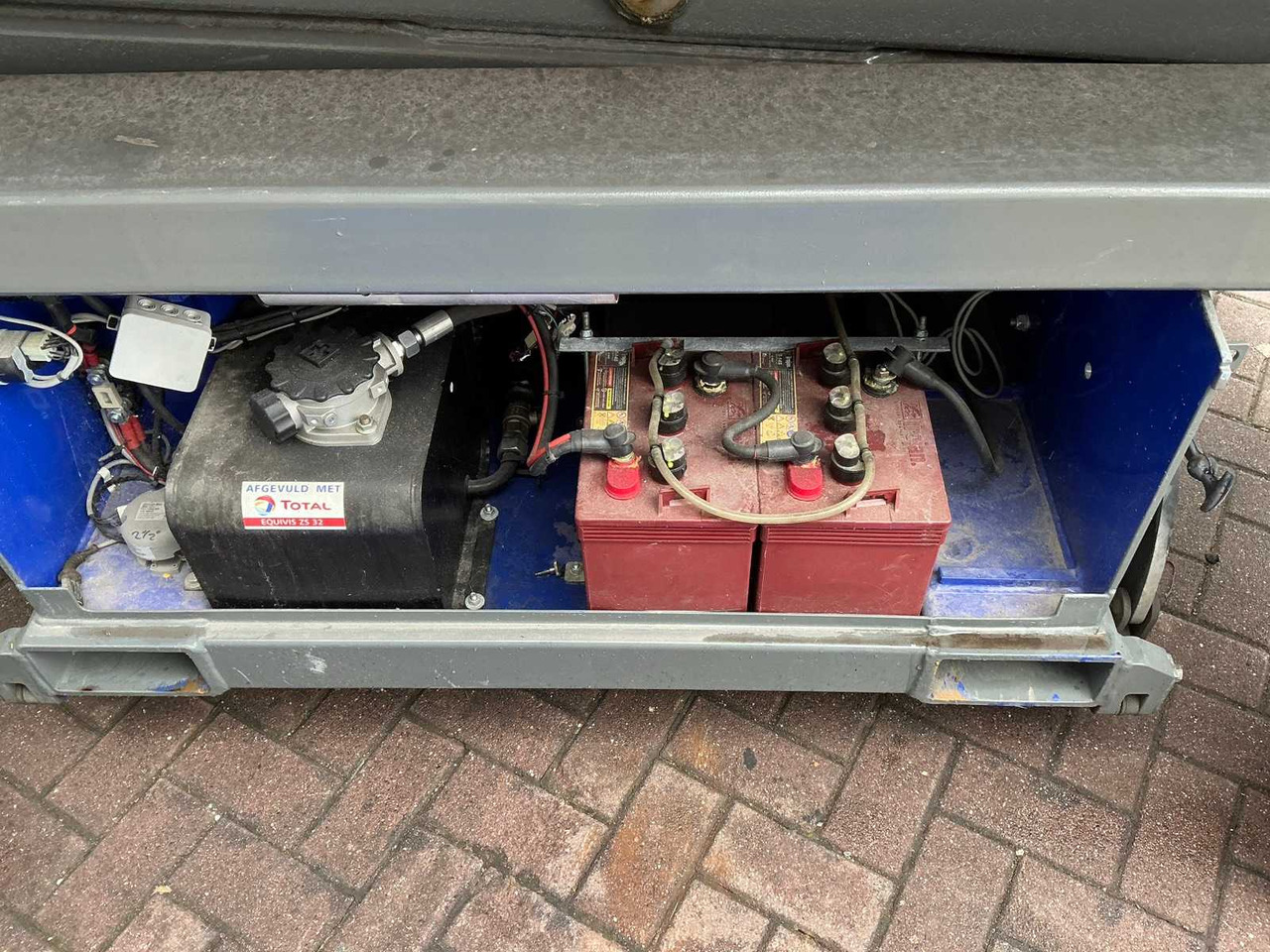 Pracovná plošina Holland lift HL-7814: obrázok 19 Pracovná plošina Holland lift HL-7814: obrázok 19