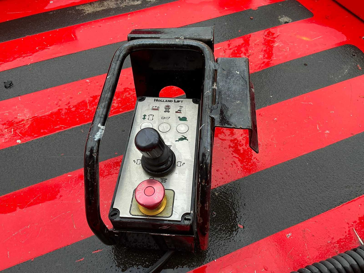 Pracovná plošina Holland lift HL-7814: obrázok 14 Pracovná plošina Holland lift HL-7814: obrázok 14