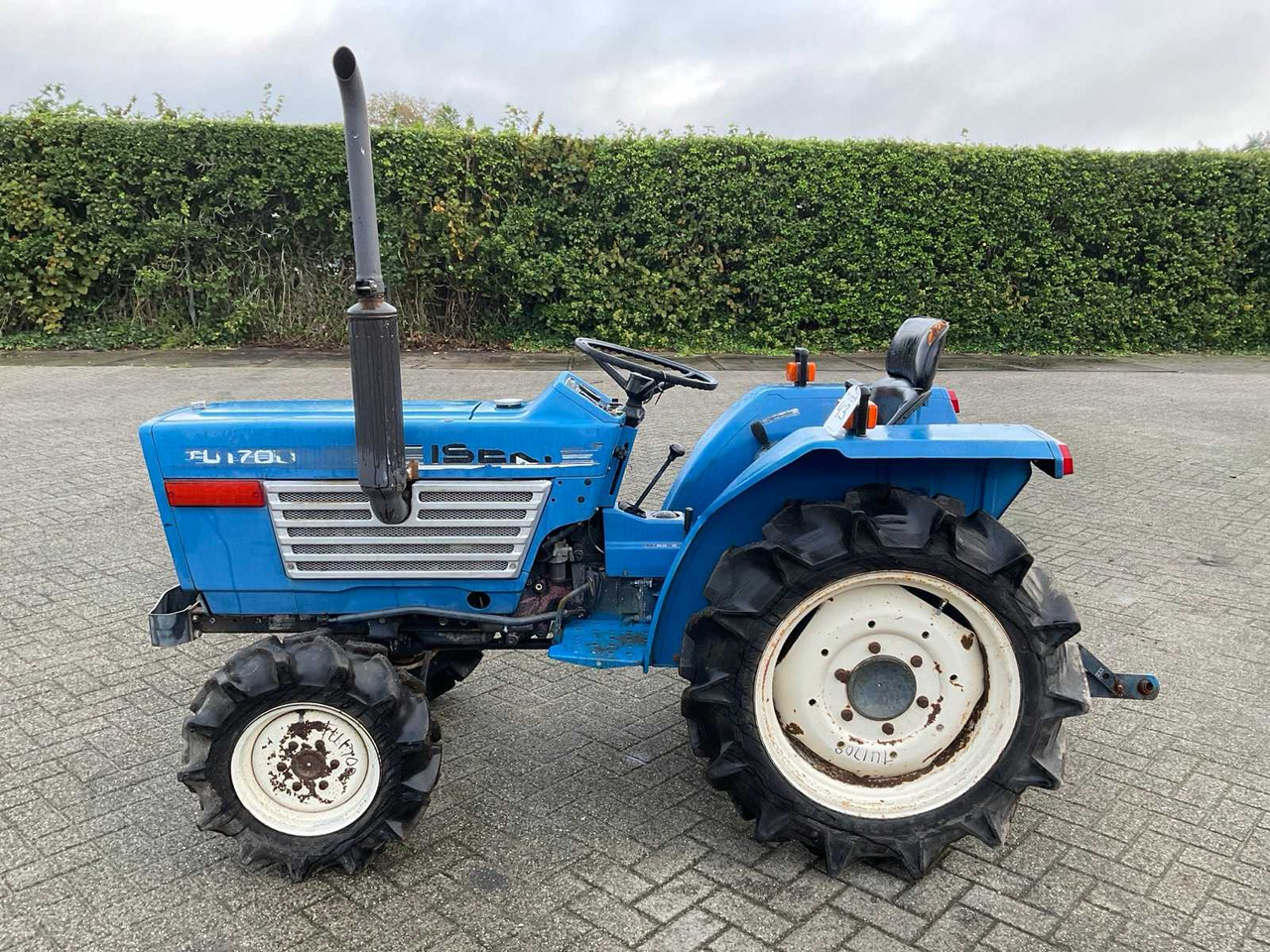 Iseki TU1700 - Kompaktný traktor: obrázok 5 Iseki TU1700 - Kompaktný traktor: obrázok 5