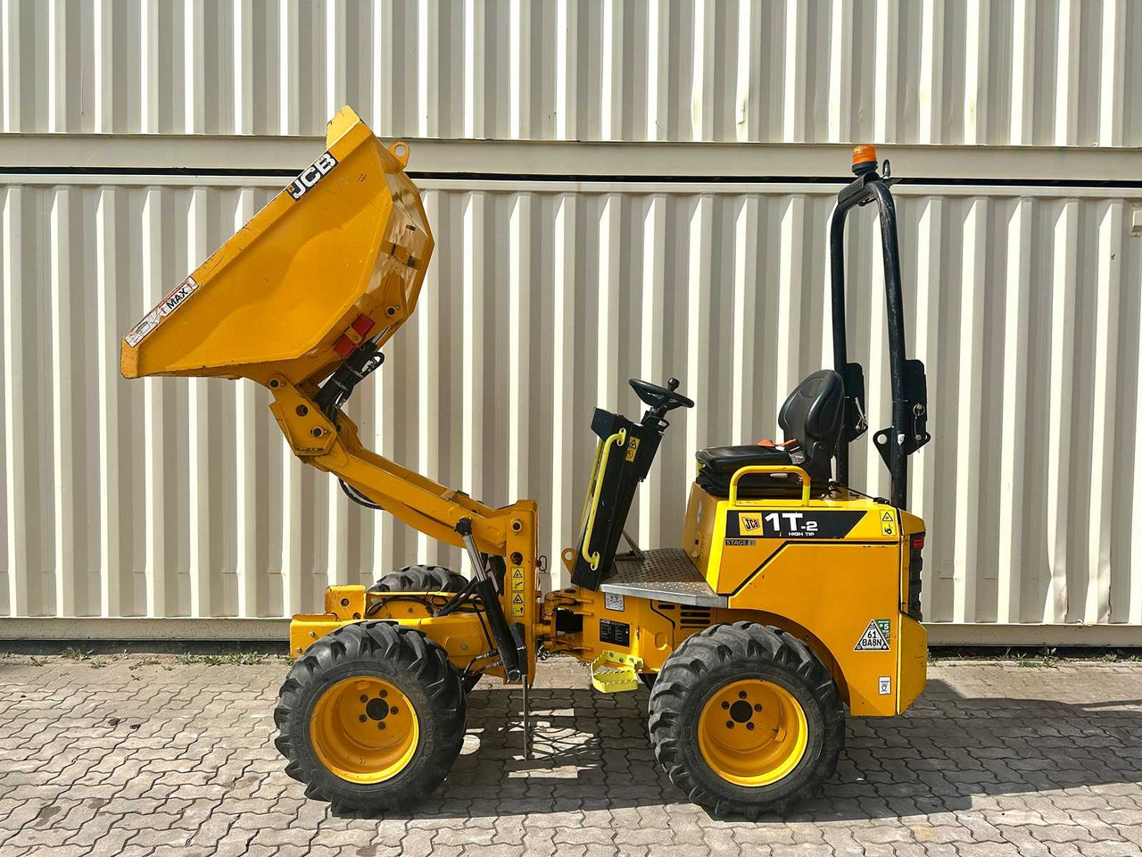 JCB - 1T-2 HIGH TIP - 2020 - DUMPER - Mini damper: obrázok 2 JCB - 1T-2 HIGH TIP - 2020 - DUMPER - Mini damper: obrázok 2