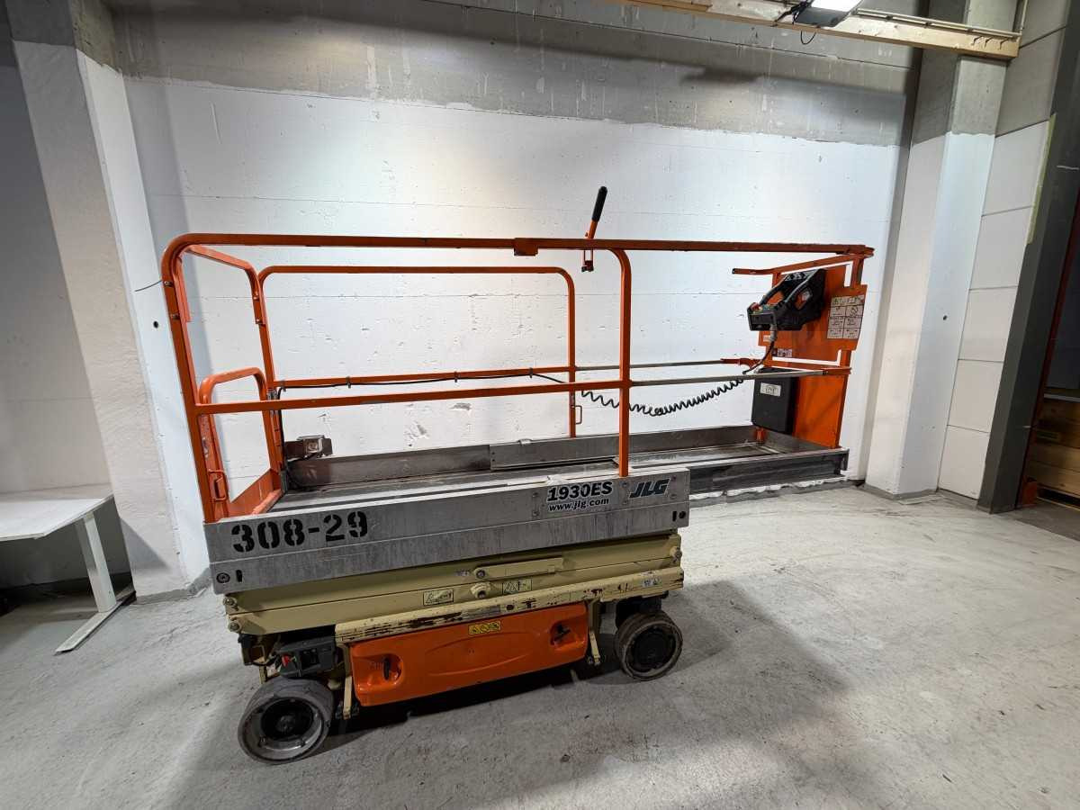 Pracovná plošina JLG - 2013 - 1930ES - AERIAL PLATFORM: obrázok 7 Pracovná plošina JLG - 2013 - 1930ES - AERIAL PLATFORM: obrázok 7