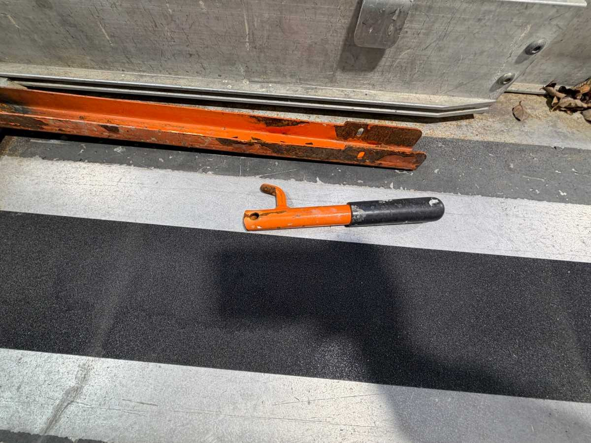 Pracovná plošina JLG - 2013 - 1930ES - AERIAL PLATFORM: obrázok 10 Pracovná plošina JLG - 2013 - 1930ES - AERIAL PLATFORM: obrázok 10