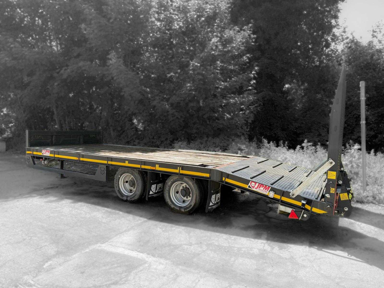JMP TRAILERS - Poľnohospodársky príves plato: obrázok 1 JMP TRAILERS - Poľnohospodársky príves plato: obrázok 1