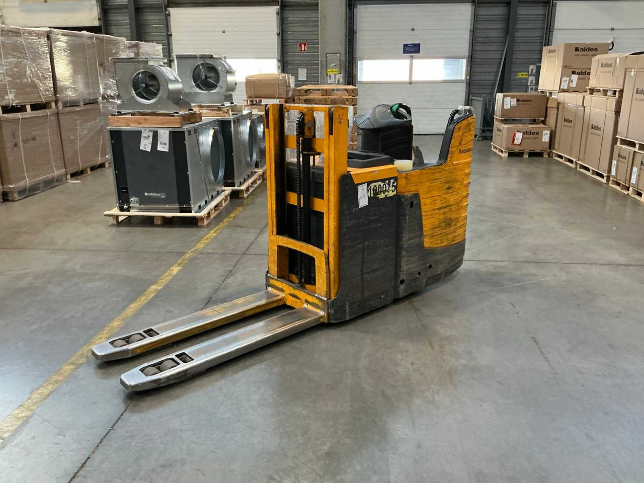 JUNGHEINRICH FORKLIFT - Vysokozdvižný vozík: obrázok 1 JUNGHEINRICH FORKLIFT - Vysokozdvižný vozík: obrázok 1