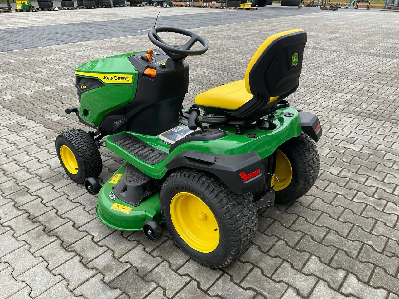 John Deere X167 - Záhradná kosačka: obrázok 2 John Deere X167 - Záhradná kosačka: obrázok 2