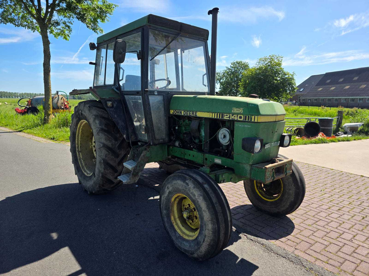 John deere 2140 - Traktor: obrázok 4 John deere 2140 - Traktor: obrázok 4