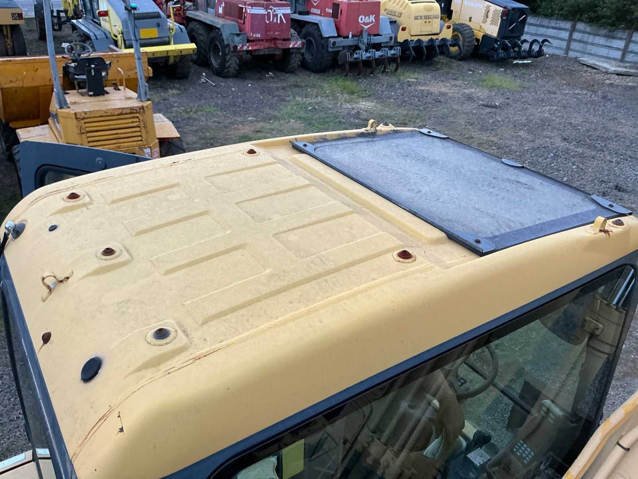 Kolesové rýpadlo Komatsu PW 130 -7K: obrázok 45