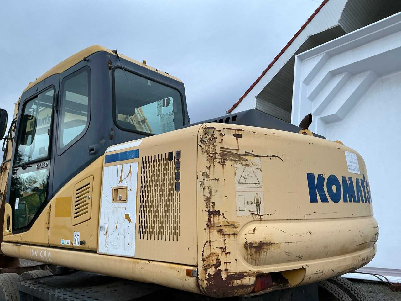 Kolesové rýpadlo Komatsu PW 130 -7K: obrázok 21