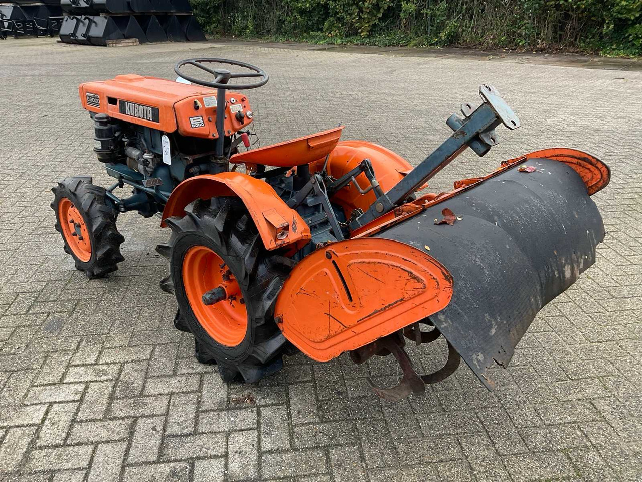 Kubota B6000 - Kompaktný traktor: obrázok 2 Kubota B6000 - Kompaktný traktor: obrázok 2