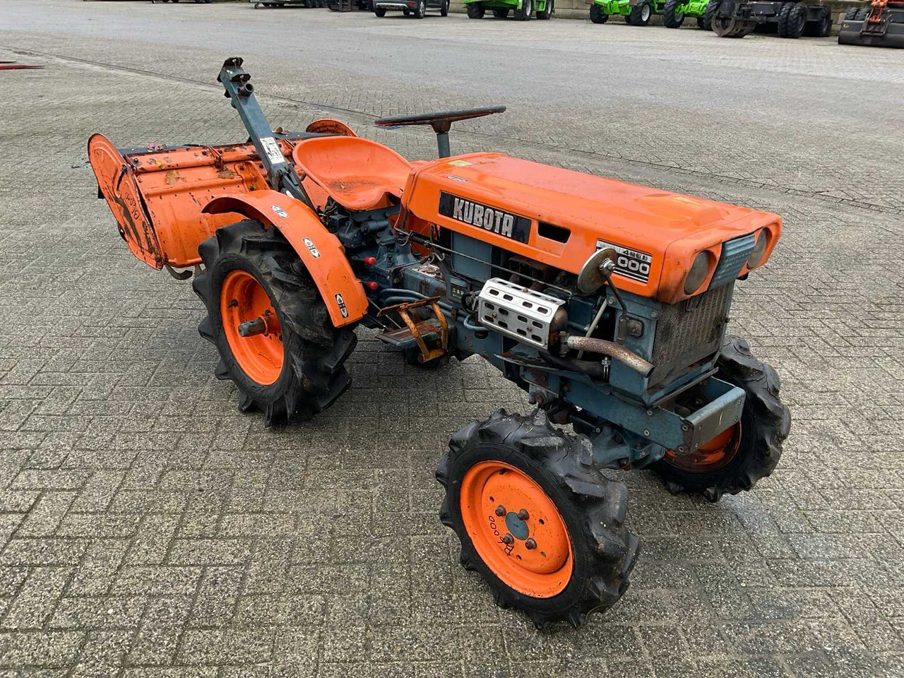 Kubota B6000 - Kompaktný traktor: obrázok 4 Kubota B6000 - Kompaktný traktor: obrázok 4