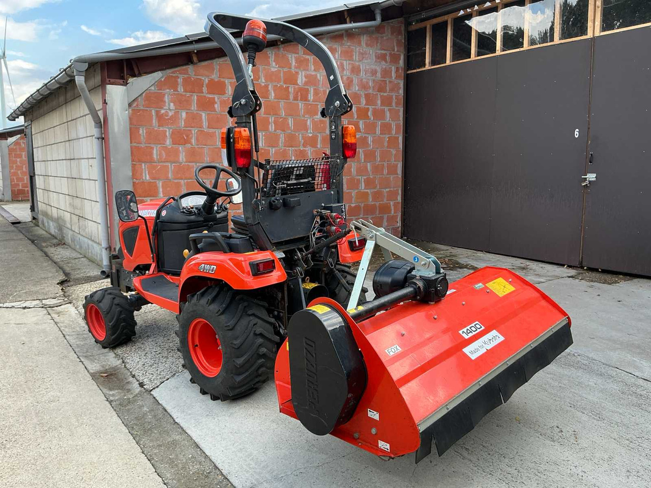 Kubota BX261 - Kompaktný traktor: obrázok 5 Kubota BX261 - Kompaktný traktor: obrázok 5